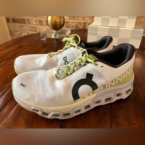 On Cloud men’s runningng shoes size 10 excellentlent condition - Picture 3 of 7